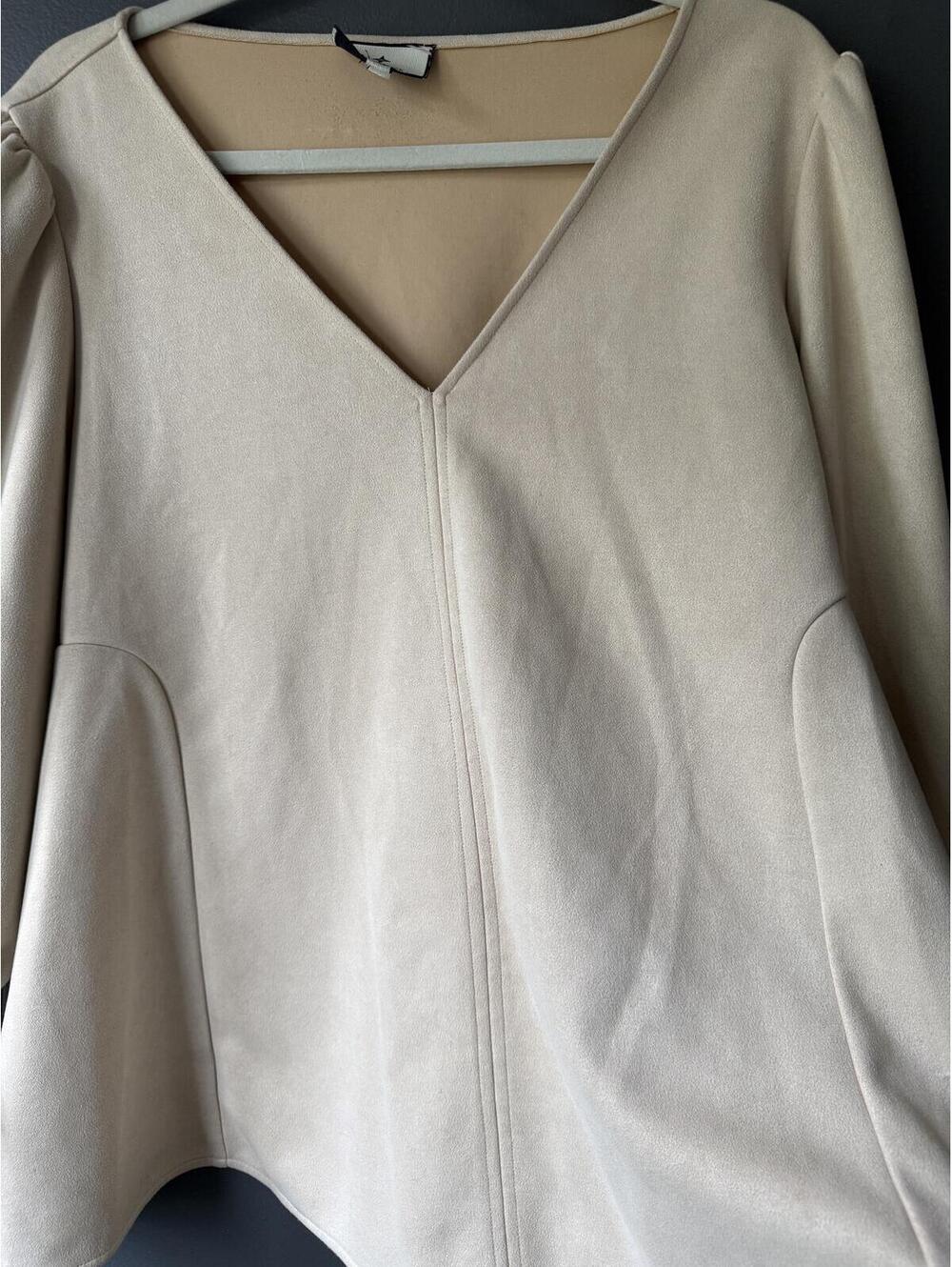 Tuckernuck Suede Easton V-Neck Long Sleeve Top XXL - Picture 6 of 9